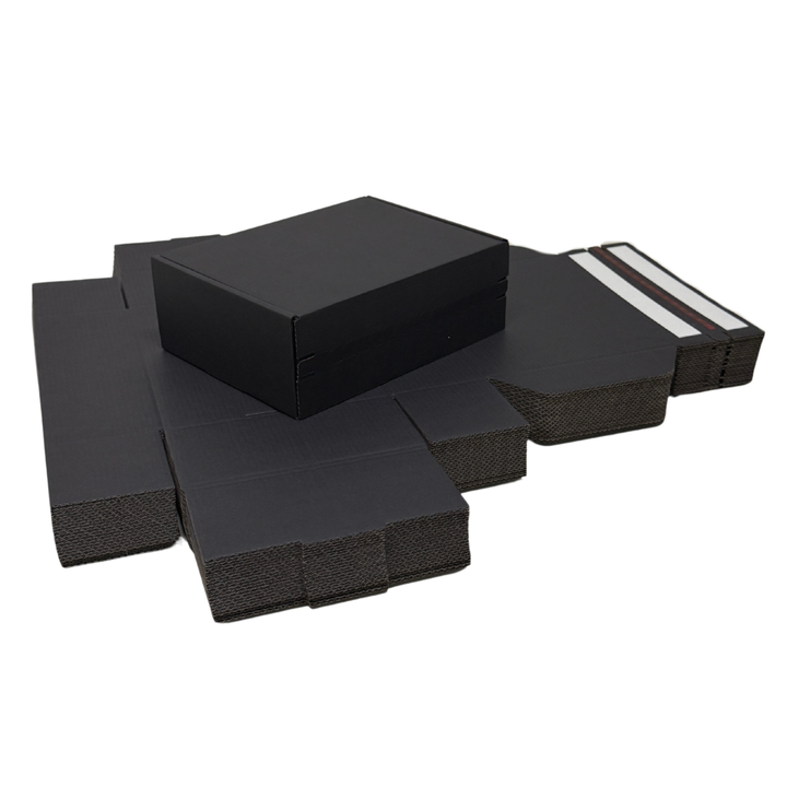 Full Black Self Sealing Tuck Front Box 220 × 160 × 77 mm – Sturdy and Durable Cardboard Postal Boxes